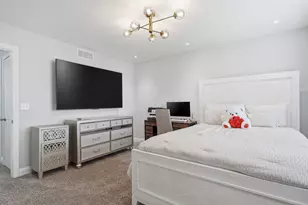 7909 Thornfield Ln, Columbus, OH 43235 - Photo 22