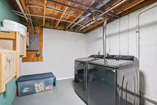 7909 Thornfield Ln, Columbus, OH 43235 - Photo 28
