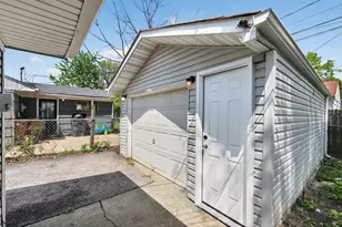 1920 Marsdale Ave, Columbus, OH 43223 - Photo 6
