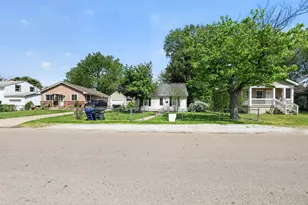 668 Erickson Ave, Columbus, OH 43213 - Photo 8