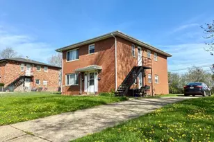 3696-3698 Arnelle Rd, Columbus, OH 43228 - Photo 2