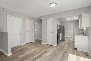3655 Dinsmore Castle Dr, Columbus, OH 43221 - Photo 14