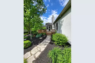 6097 Lindridge Court, Galloway, OH 43119 - Photo 2