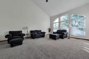 8142 Bellow Park Dr, Reynoldsburg, OH 43068 - Photo 8