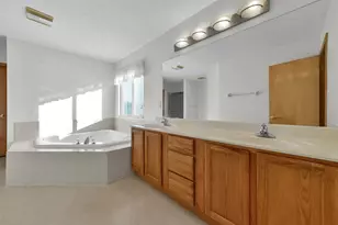 8142 Bellow Park Dr, Reynoldsburg, OH 43068 - Photo 32