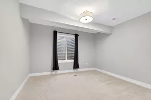 4261 Flamingo Dr, Lewis Center, OH 43035 - Photo 24