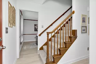 7647 Smoketree Ct, Columbus, OH 43235 - Photo 4