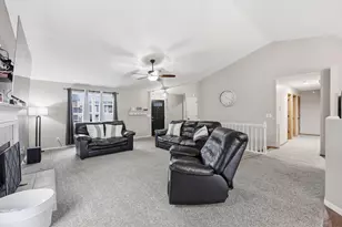 1065 Robmeyer Dr, Columbus, OH 43207 - Photo 8