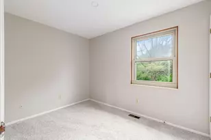2133 Meadow Hills Ct, Columbus, OH 43228 - Photo 22