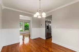2133 Meadow Hills Ct, Columbus, OH 43228 - Photo 10