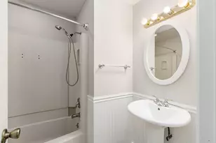 2133 Meadow Hills Ct, Columbus, OH 43228 - Photo 24