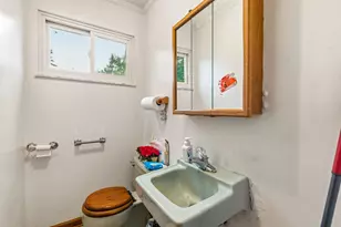 5203 Quincy Dr, Columbus, OH 43232 - Photo 14