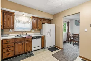 5203 Quincy Dr, Columbus, OH 43232 - Photo 10
