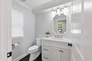 1632 Grenoble Rd, Columbus, OH 43221 - Photo 14