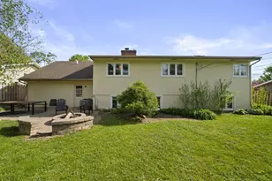 194 W New England Ave, Columbus, OH 43085 - Photo 36