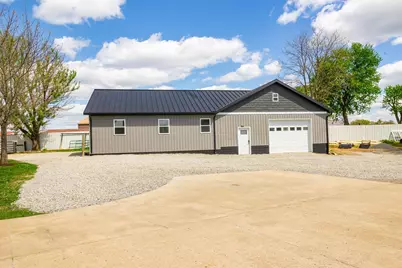 2040 Wesley Chapel Road, Zanesville, OH 43701 - Photo 8