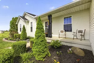 1538 Amanda Northern Rd NW, Canal Winchester, OH 43110 - Photo 6