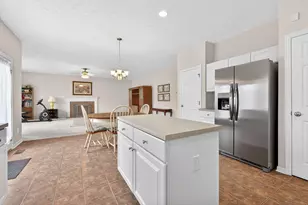 7742 Priestley Dr, Reynoldsburg, OH 43068 - Photo 20