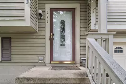 974 Esther Drive, Columbus, OH 43207 - Photo 4