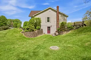 8600 Honeysuckle Dr, Dresden, OH 43821 - Photo 10