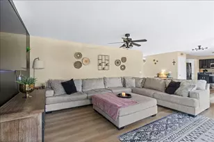 493 Lilyfield Ln, Galloway, OH 43119 - Photo 6