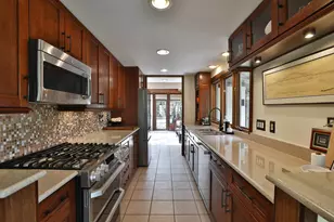815 Lookout Point Dr, Columbus, OH 43235 - Photo 30