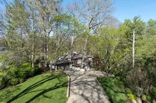 815 Lookout Point Dr, Columbus, OH 43235 - Photo 92