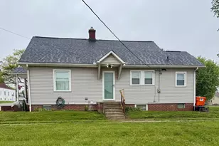 222 S School St, Amanda, OH 43102 - Photo 4