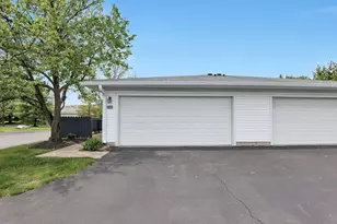 8396 Greyhawk Cir, Columbus, OH 43240 - Photo 18