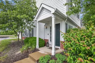 6323 Lakeview Dr W, Grove City, OH 43123 - Photo 12