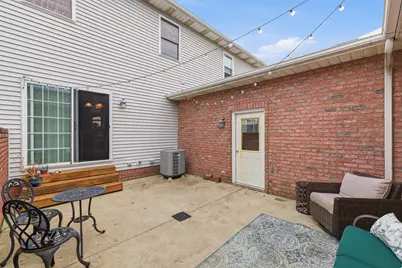 1055 Crestfield Street #B, Ontario, OH 44906 - Photo 12
