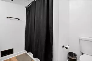 18 E Oak St, Newark, OH 43055 - Photo 16
