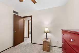 2040 Tuckaway Ct, Columbus, OH 43228 - Photo 34