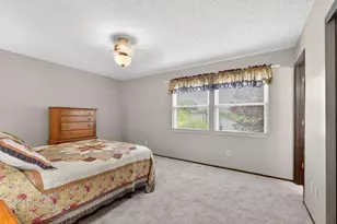 2040 Tuckaway Ct, Columbus, OH 43228 - Photo 22