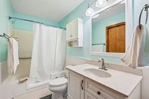 3647 Seattle Slew Dr, Columbus, OH 43221 - Photo 18