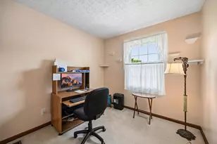 3647 Seattle Slew Dr, Columbus, OH 43221 - Photo 16