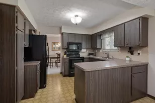 6898 Starfire Dr, Reynoldsburg, OH 43068 - Photo 2
