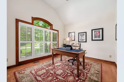3818 Riverwatch Lane, Columbus, OH 43221 - Photo 6