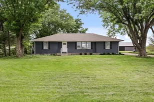 3099 Prairie Road NW, Washington Court House, OH 43160 - Photo 2