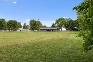 3099 Prairie Road NW, Washington Court House, OH 43160 - Photo 8