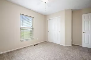 1032 Portlock Dr, Columbus, OH 43228 - Photo 34