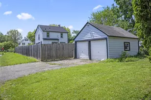 1676 E Lakeview Ave, Columbus, OH 43224 - Photo 52