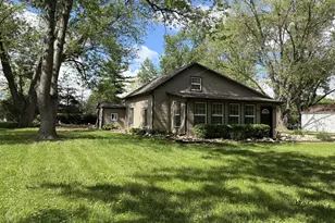 1896 Dyer Rd, Grove City, OH 43123 - Photo 2