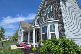 10060 New California Dr, Plain City, OH 43064 - Photo 4