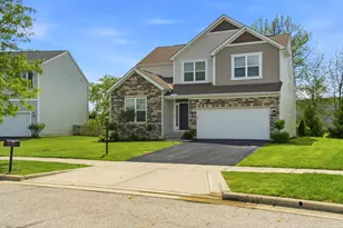 304 Glen Crossing Dr, Etna, OH 43062 - Photo 2