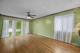 300 Dunbarton Rd, Columbus, OH 43230 - Photo 12