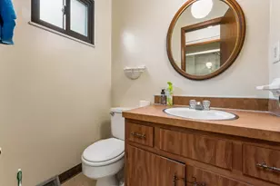 6169 Meadow Wood Ln, Columbus, OH 43228 - Photo 18
