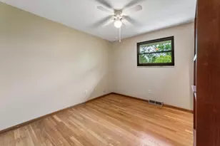 6169 Meadow Wood Ln, Columbus, OH 43228 - Photo 34