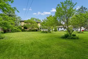 6169 Meadow Wood Ln, Columbus, OH 43228 - Photo 46