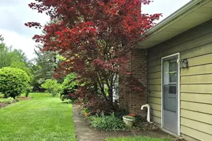 6169 Meadow Wood Ln, Columbus, OH 43228 - Photo 48